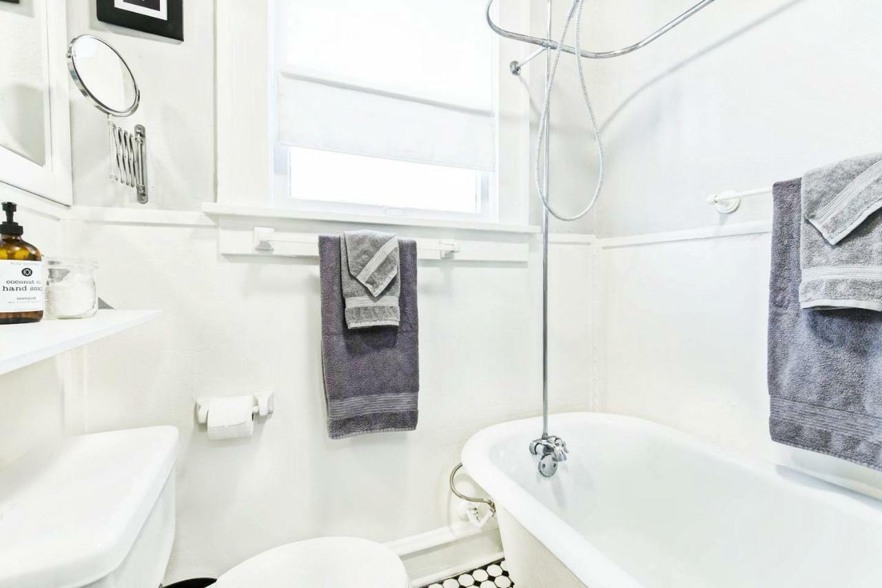 Urban Convenience Studio Flat Даллас Экстерьер фото